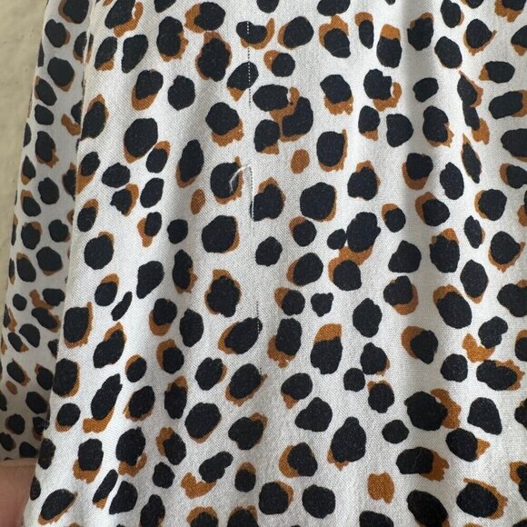 Old Navy Womens 1x Plus Size Leopard Print Relaxed Button Down Shirt - Picture 4 of 12